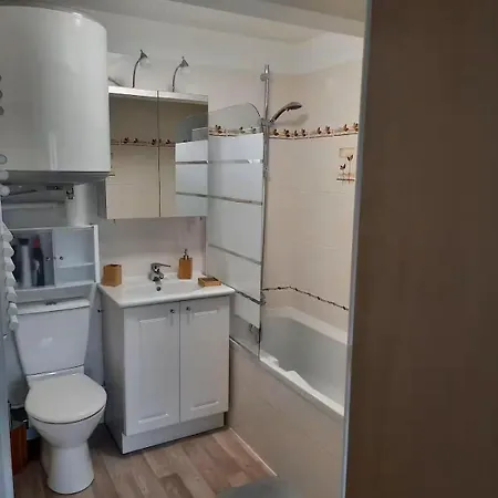 En Rez-de Jardin A 50m De La Mer! *